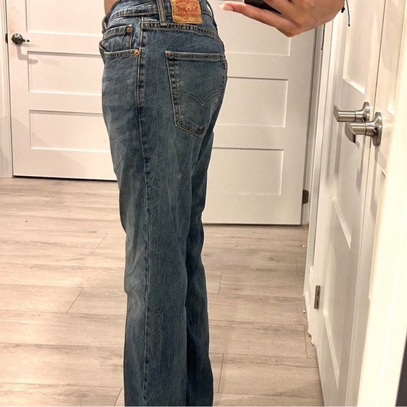 Levis Straight Jeans - Picture 2 of 2